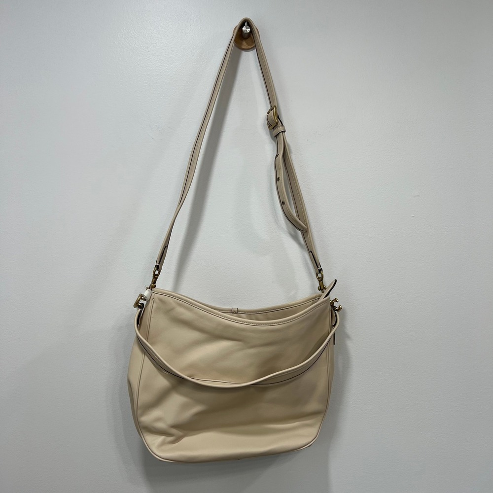 COACH NWT $395 Purse Ivory Leather Soft Tabby Hobo Crossbody Bag Shoulder Design